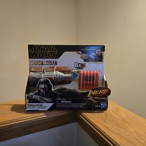 Star Wars Mandalorian Nerf Blaster with Darts